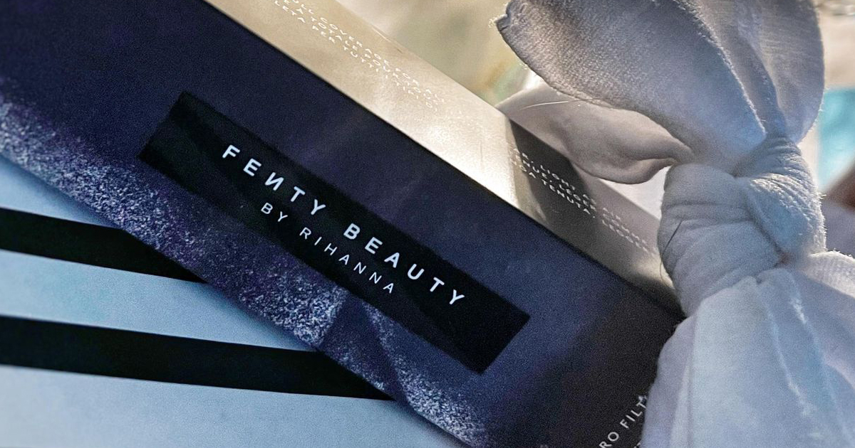 Review of FENTY BEAUTY by Rihanna Pro Filt'r Soft Matte Longwear Foundation