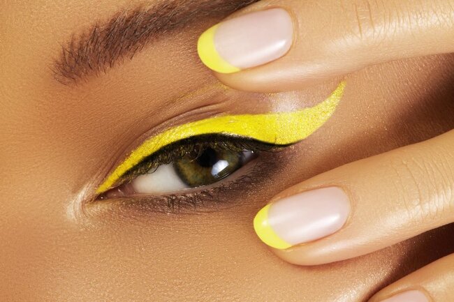 Yellow Wingtip Eyeliner