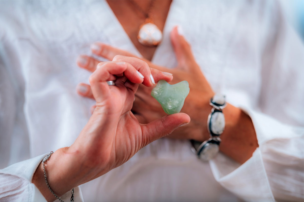 Crystals and Mantras for Chakra Healing 