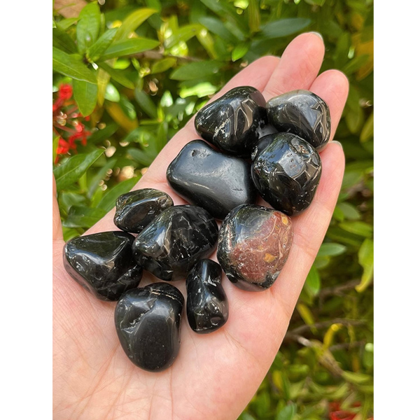 Black Onyx Tumbled Stones​